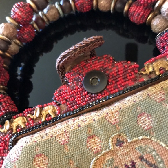 Purses - Picture 5 of 7